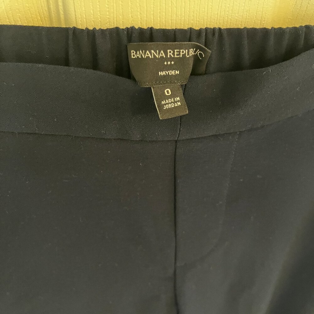 Banana Republic Hayden Tapered Pant - Preppy Navy - Picture 4 of 6